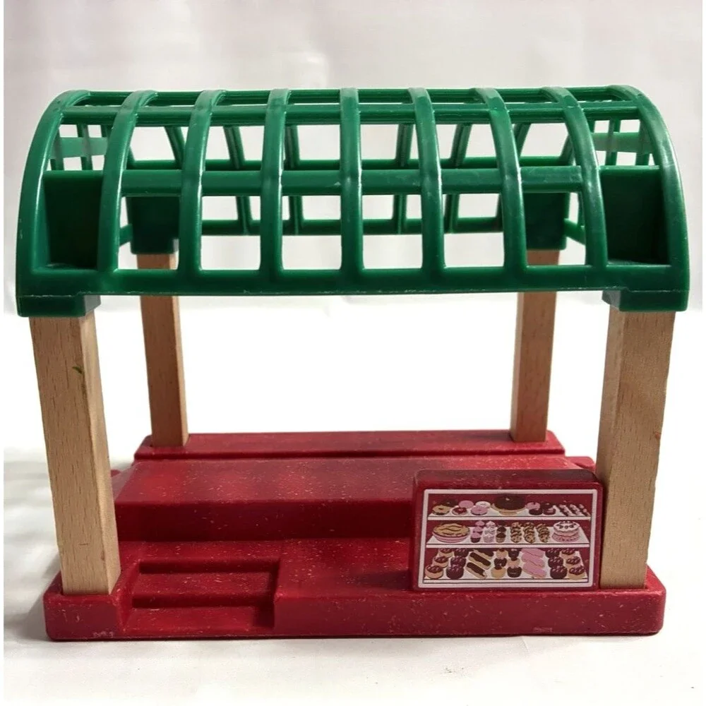 Thomas & Friends Wooden Wood Railway Knapford Train Station w Figures Train Car